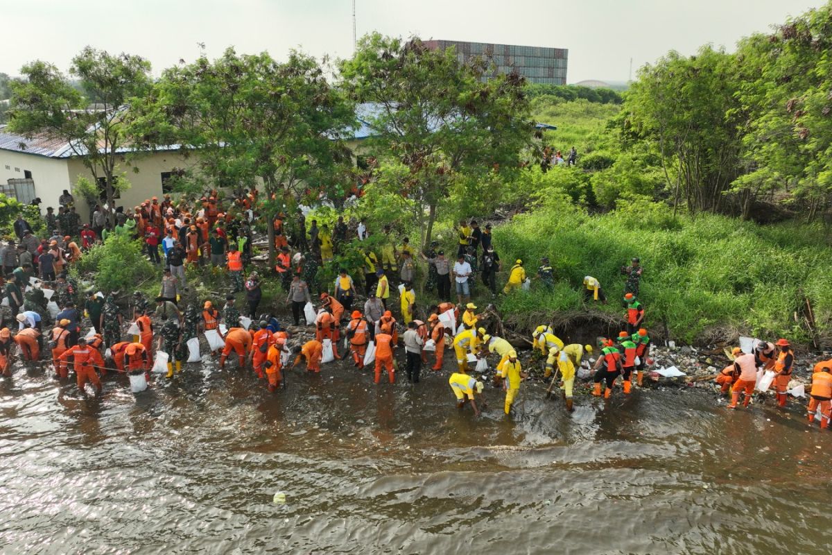 North Jakarta Urges Residents to Tackle Waste Problem