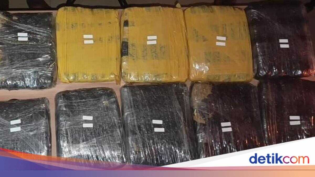 Jakarta Metropolitan Police Arrest 3 Men in Tanah Abang, Seize 15.5 Kilograms of Marijuana