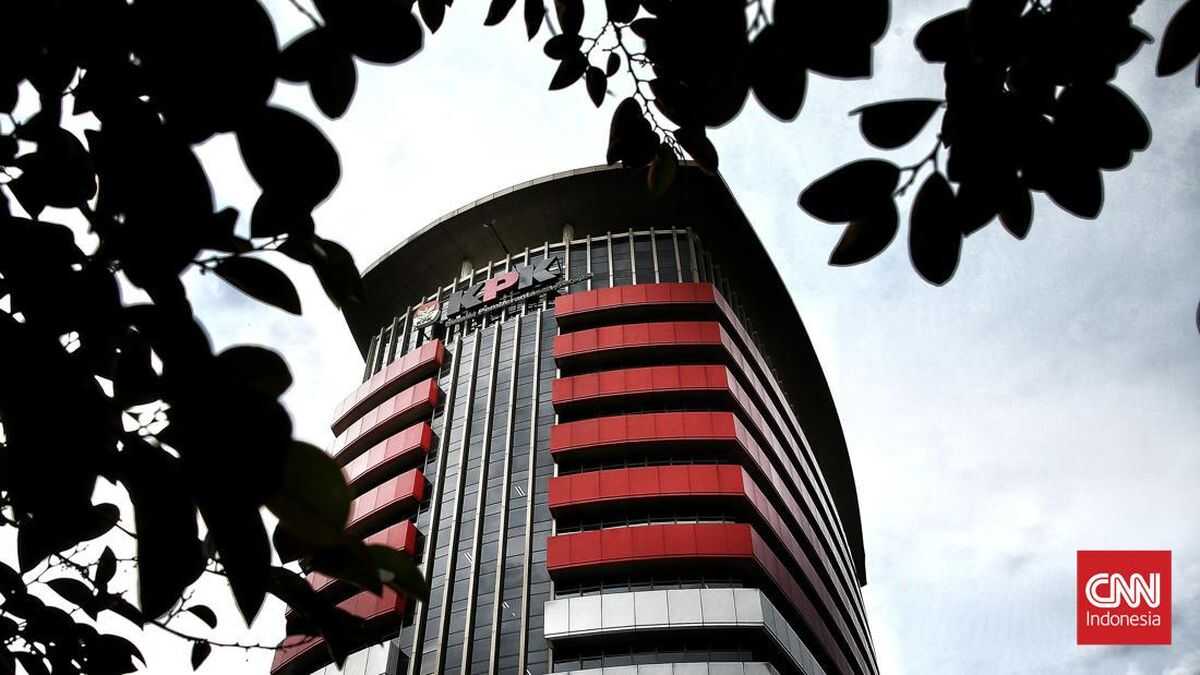 KPK to Demand Return of US$10,000 from Buol Regent