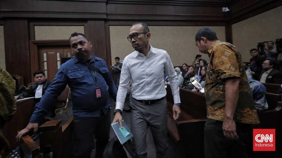 Riva Siahaan and Associates Face 14-Year Prison Demand in Fuel Corruption Case