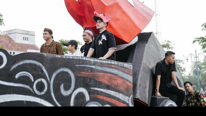 Holding Cultural Parade in Tegal, Kaesang Says PSI Empowers MSMEs and Artists