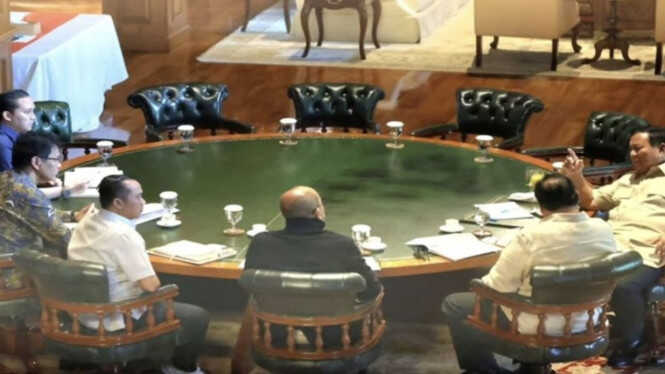 Prabowo Summons Purbaya and Airlangga to Hambalang, Devises Strategy for Indonesia-US Economic Negotiations