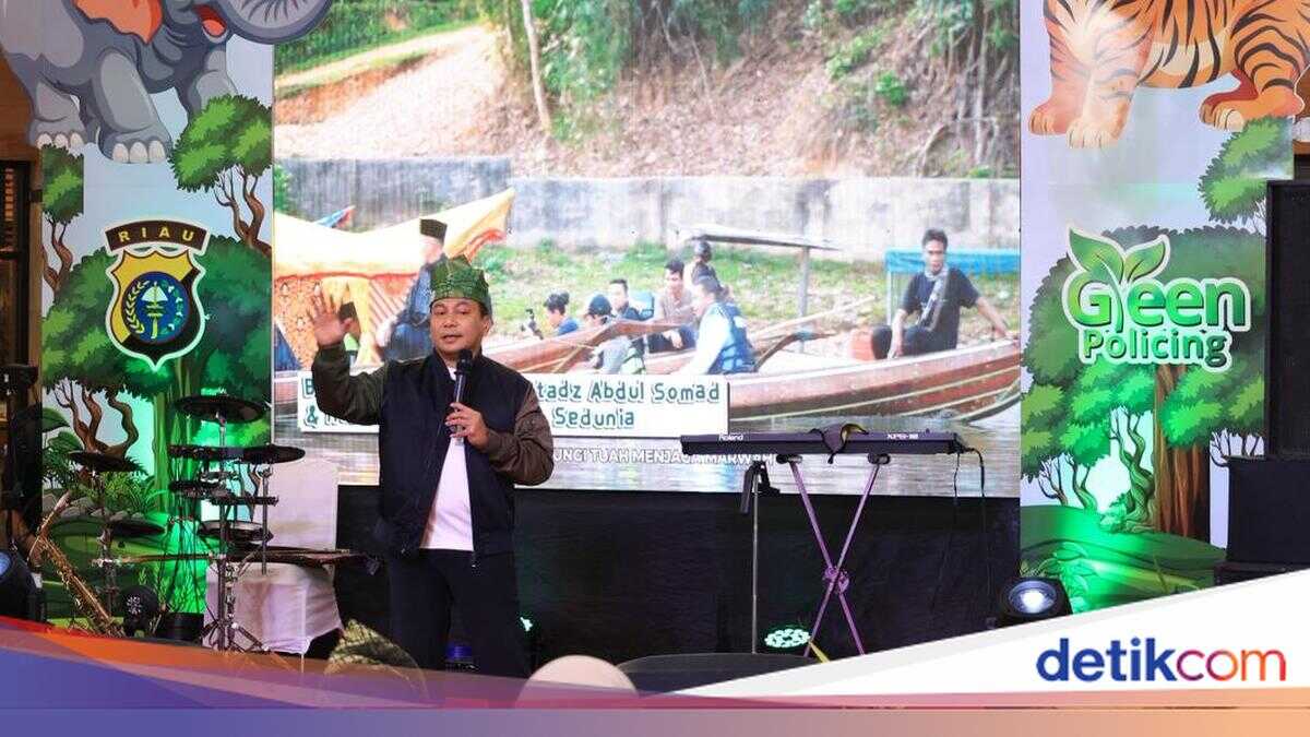 Riau Students Voice Environmental Concerns Through Green Policing Oration Competition