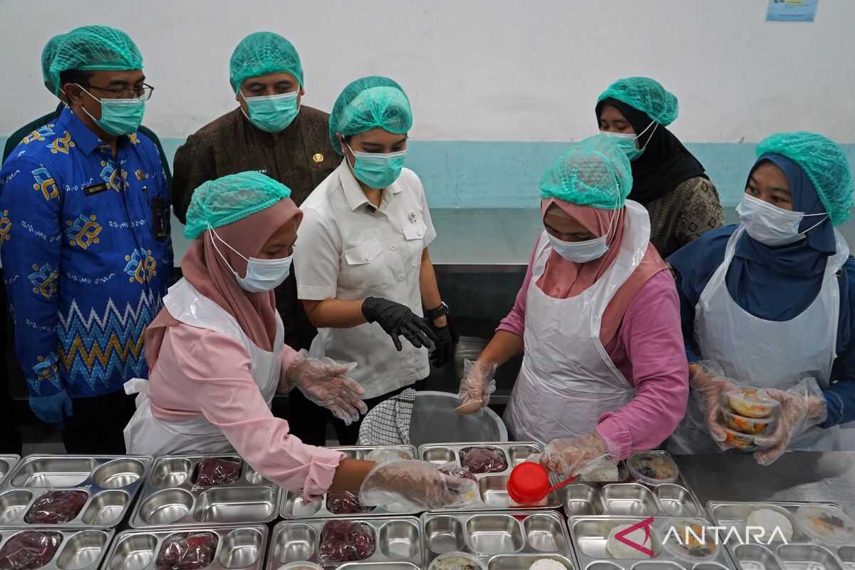 Yesterday's News: MBG Priority for 3B Groups to Cisadane River Contamination