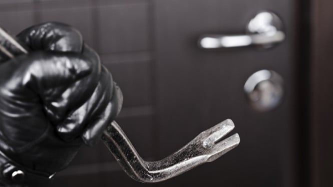 Three Suspects Arrested After Billions of Rupiah Worth of Batik Stolen from Inacraft Exhibition at JCC