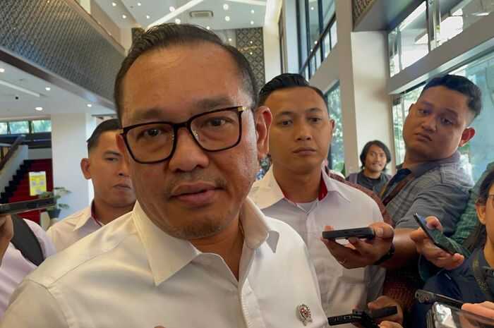 Apple Will Not Withdraw Investment from Indonesia, Deputy Investment Minister Assures