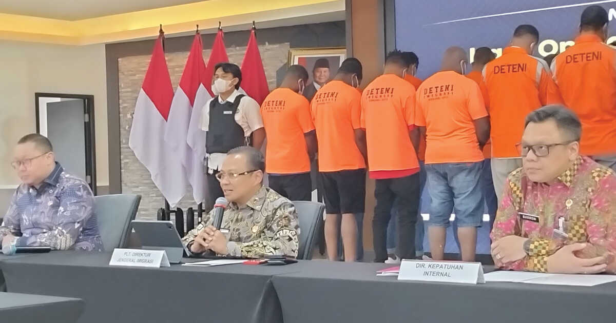 Defence Expert Welcomes New Immigration Rules on Foreign Resident Permit Extensions