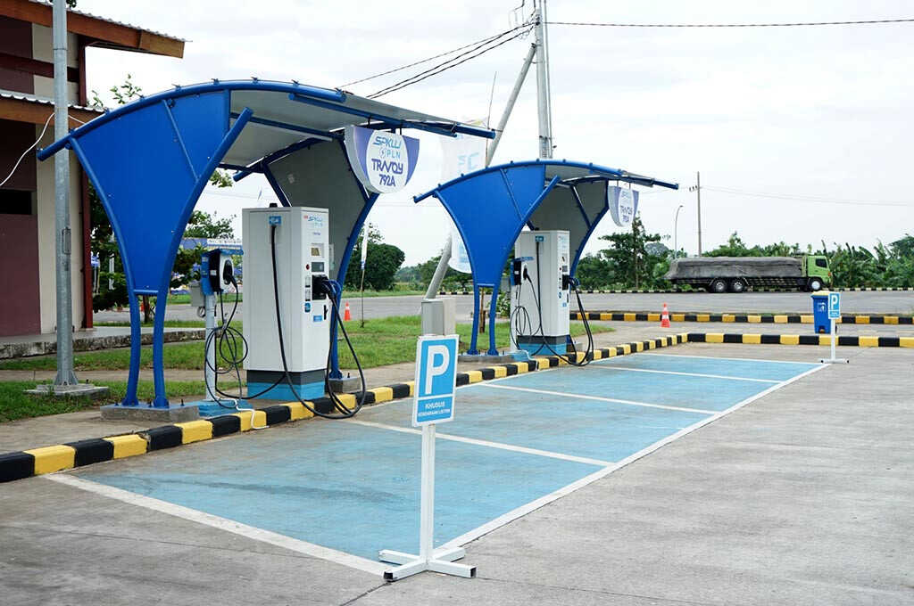 Chinese and European Firms Keen to Build EV Charging Stations in Indonesia, Regulatory Relaxation Planned
