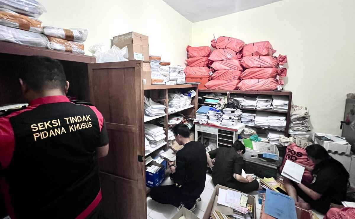 Kendari Prosecutors Raid State-Owned Pos Indonesia Office Over Corruption Allegations