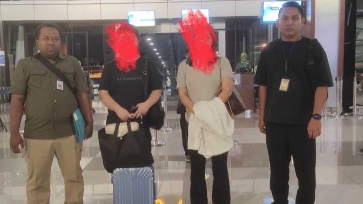 Two Chinese Nationals Involved in Fictitious Investment Deported and Barred from Entering Indonesia