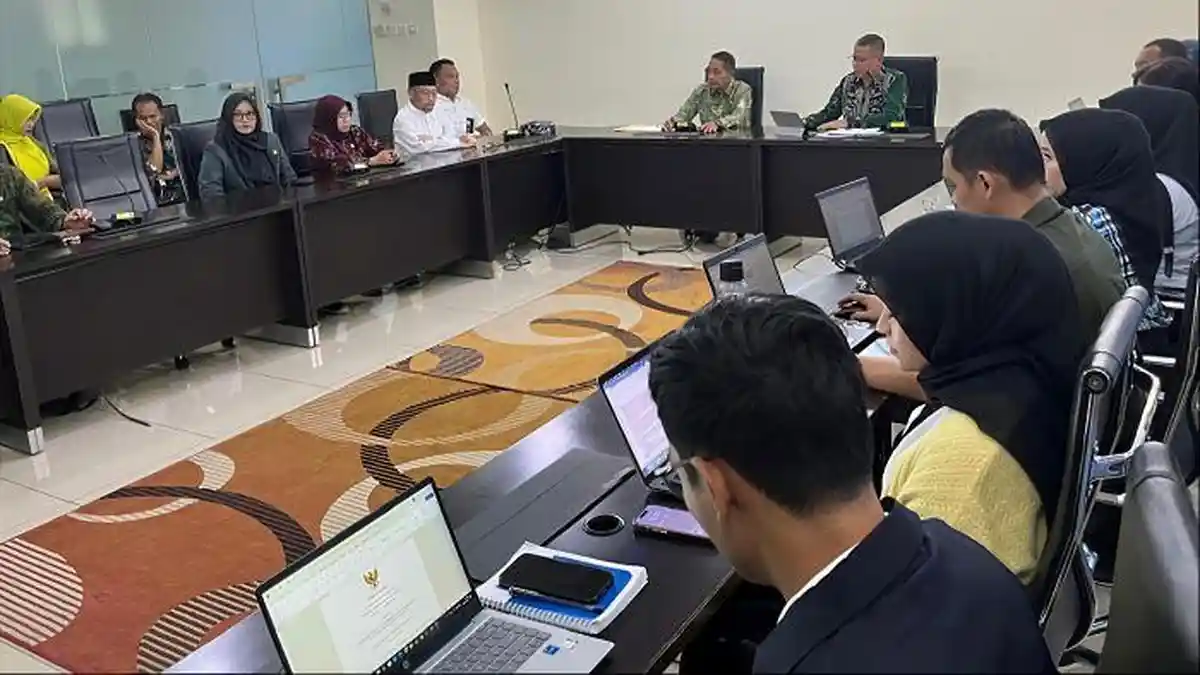 Paser Regional Parliament Consults Investment Ministry on Draft Regulation for Business Incentives