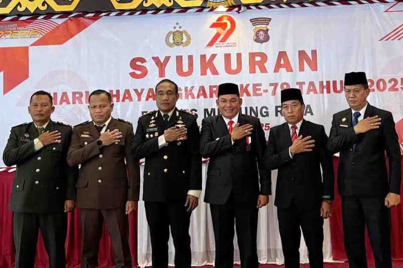 DPRD Chairman Attends Bhayangkara Anniversary
