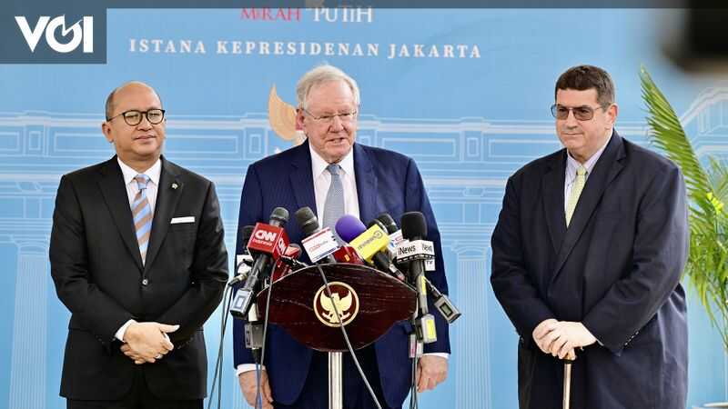 President Prabowo Receives Forbes Media Chairman at Merdeka Palace