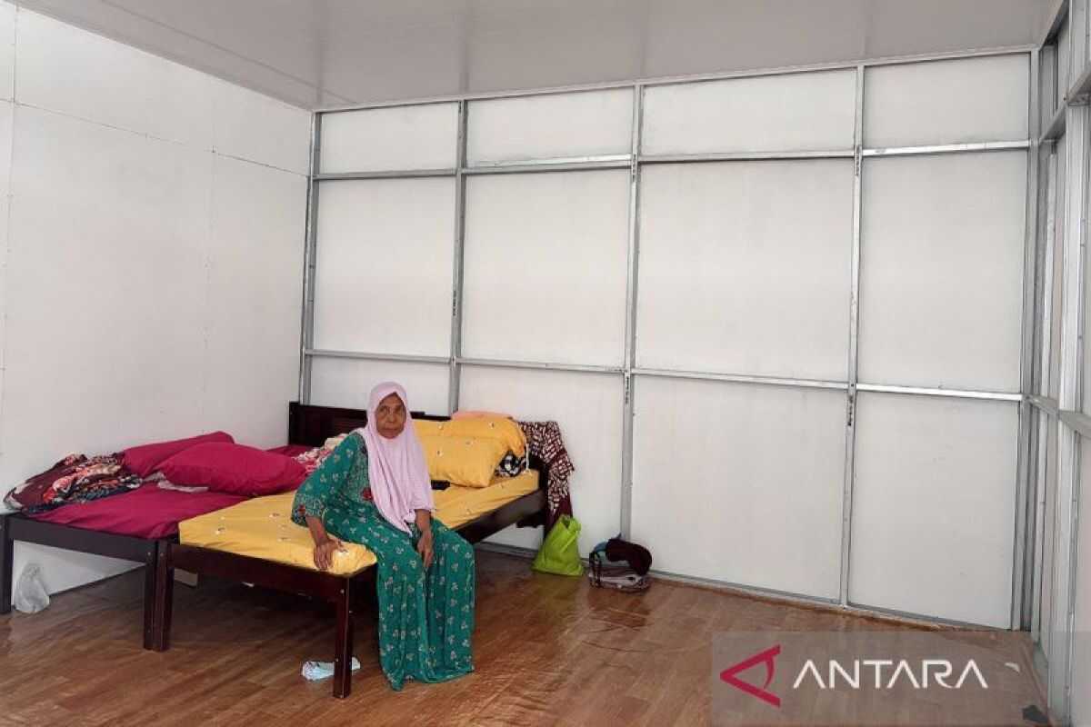 Disaster Survivors Find Comfort in Pidie Jaya Temporary Shelters