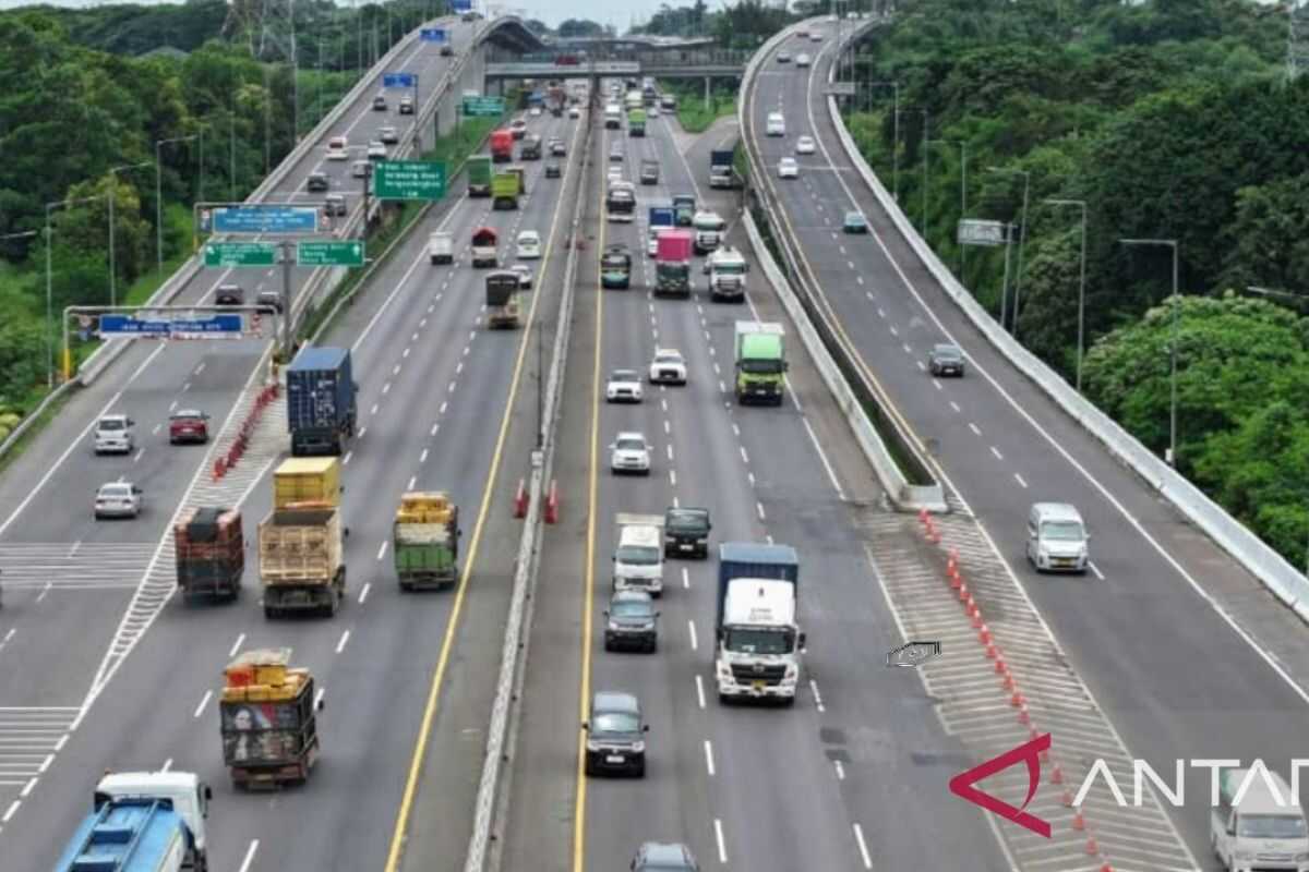 Chinese New Year 2026 Holiday: Jakarta-Cikampek Toll Road Traffic Surges Sharply