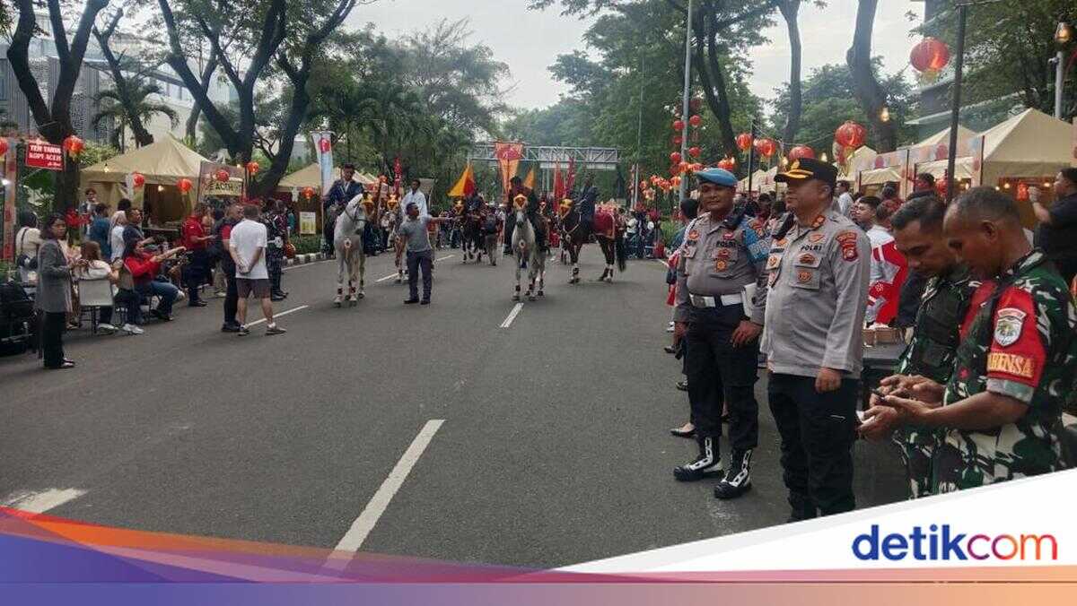 Lunar New Year: South Jakarta Police Secure Temples to Ensure Safe Worship