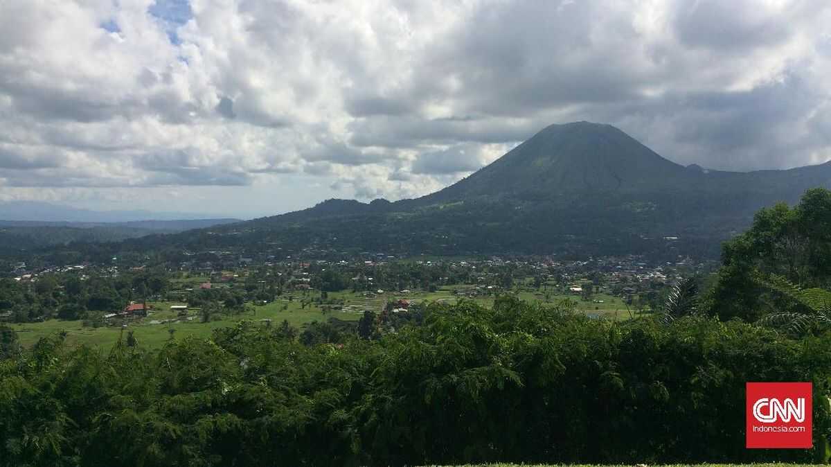 Volcanic Activity at Mount Lokon in Tomohon Intensifies, Toxic Gas Warning Issued