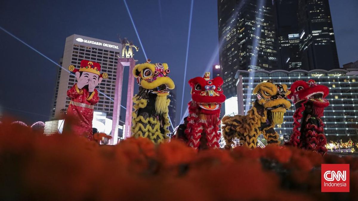 Jakarta Metropolitan Police Deploy Hundreds of Officers to Secure Lunar New Year Celebrations