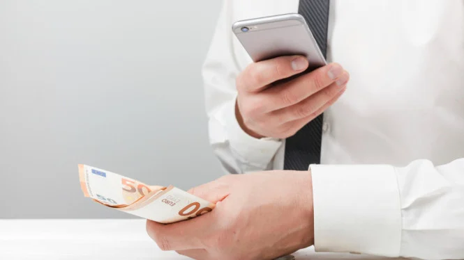 OJK Shares Tips on Distinguishing Legal Online Lending from Illegal Loan Apps