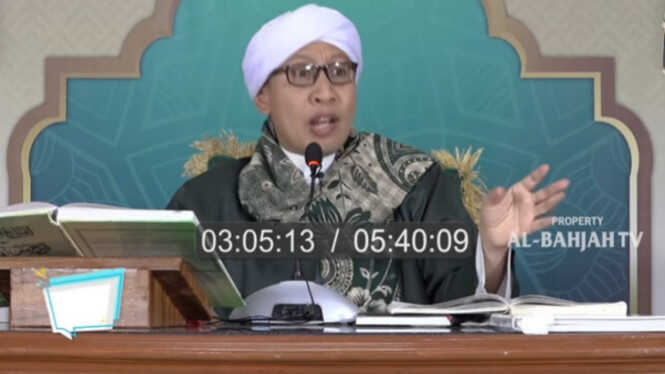 The Ruling on Visiting Graves Before Ramadan According to Buya Yahya