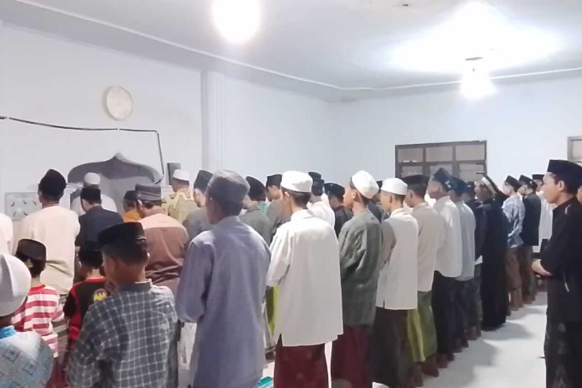 Some Jember and Bondowoso residents begin fasting earlier than rest of Indonesia