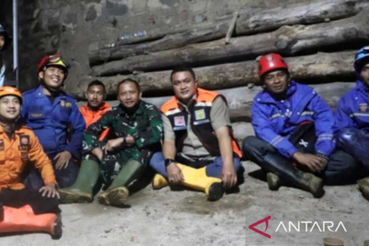 One Year in Office: Bogor Regent Rudy Handles 21,579 Households During Disasters