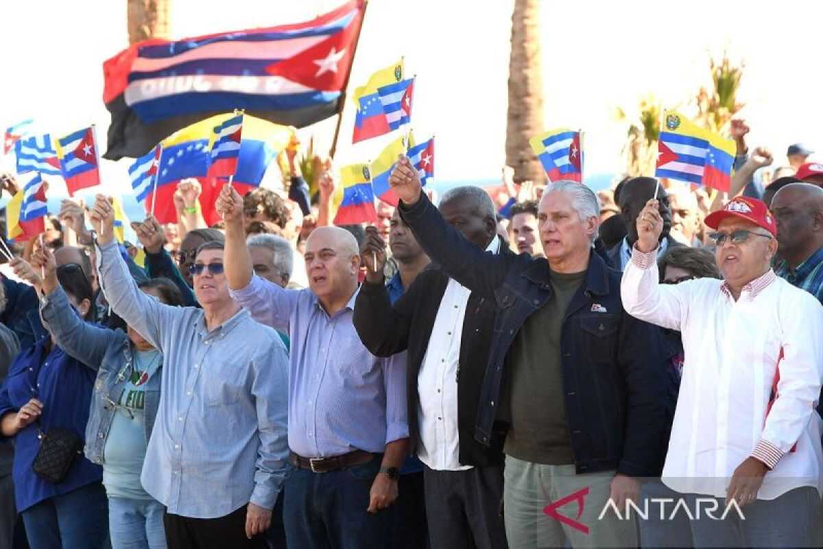 Trump Says US Currently in Negotiations with Cuba to Reach Deal