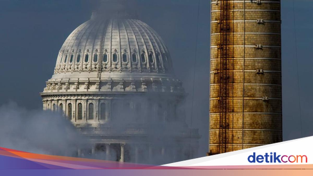 Trump Revokes US Climate Rules, Risking Public Health for Cheaper Petrol Cars?