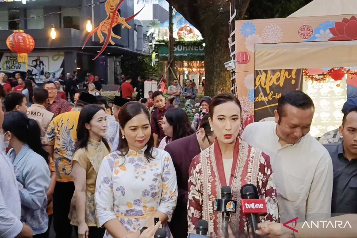 Tourism Minister Welcomes Lunar New Year Celebrations and Parade in Jakarta