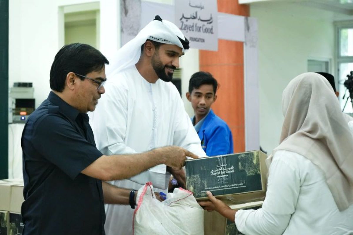 UIN Ar-Raniry Aceh Distributes 1,600 Meugang Tradition Packages from UAE Government Aid