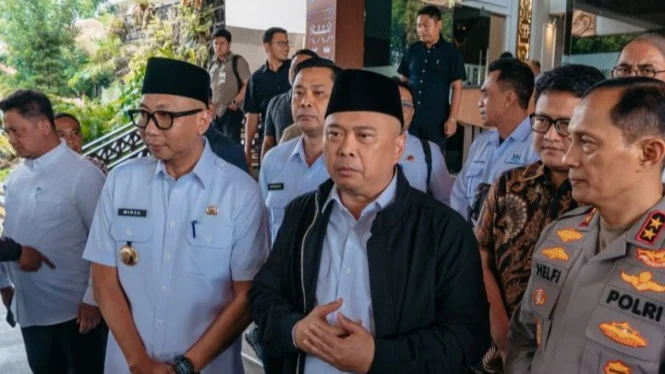 Transport Minister Prepares 5 Java-Sumatra Ferry Routes for Lebaran 2026, Urges Operators to Ensure Readiness