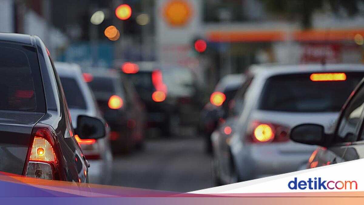 Traffic Jams Hit Multiple Jakarta-Bound Toll Roads as Chinese New Year Long Weekend Ends