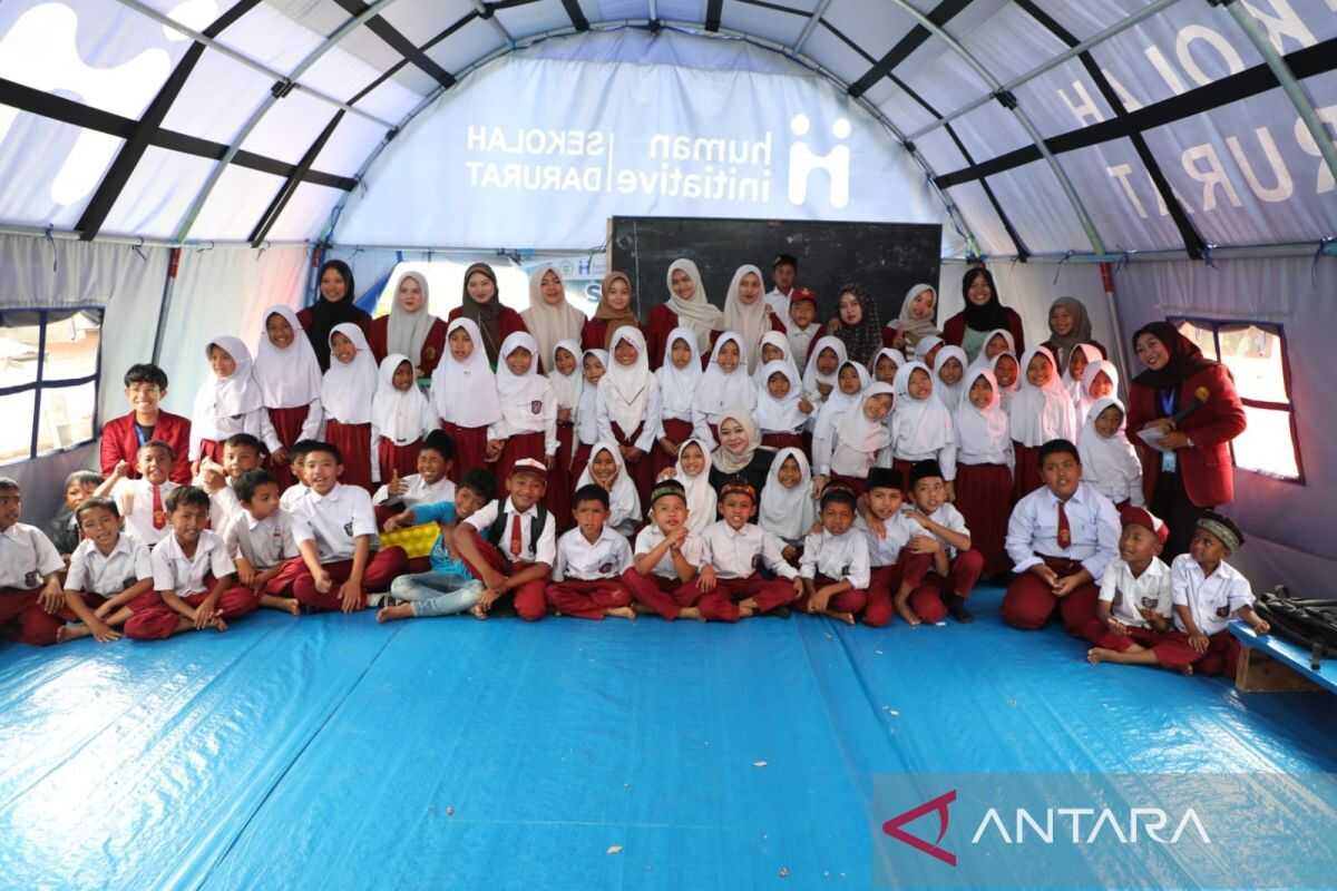 Academics Encourage Children in Takengon to Keep Attending School Despite Disaster Aftermath