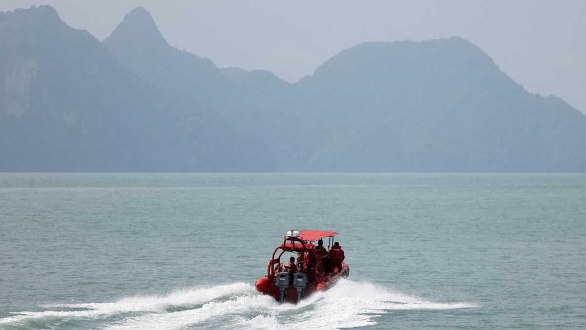 KM Intim Teratai Sinks in Halmahera Waters, 246 Passengers Evacuated