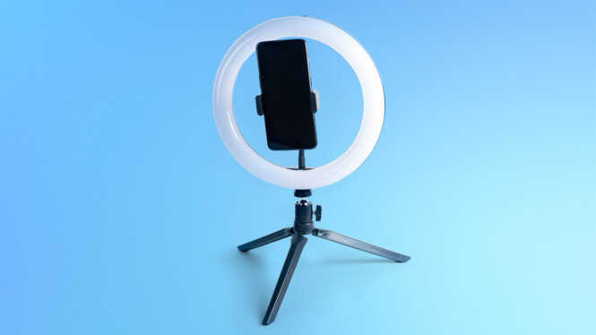 YouTube Goes Down on Second Day of Lunar New Year