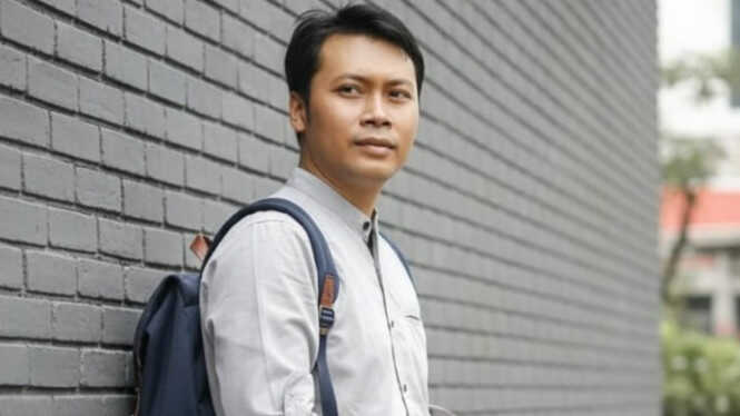 Towards a Post-Politics Era?