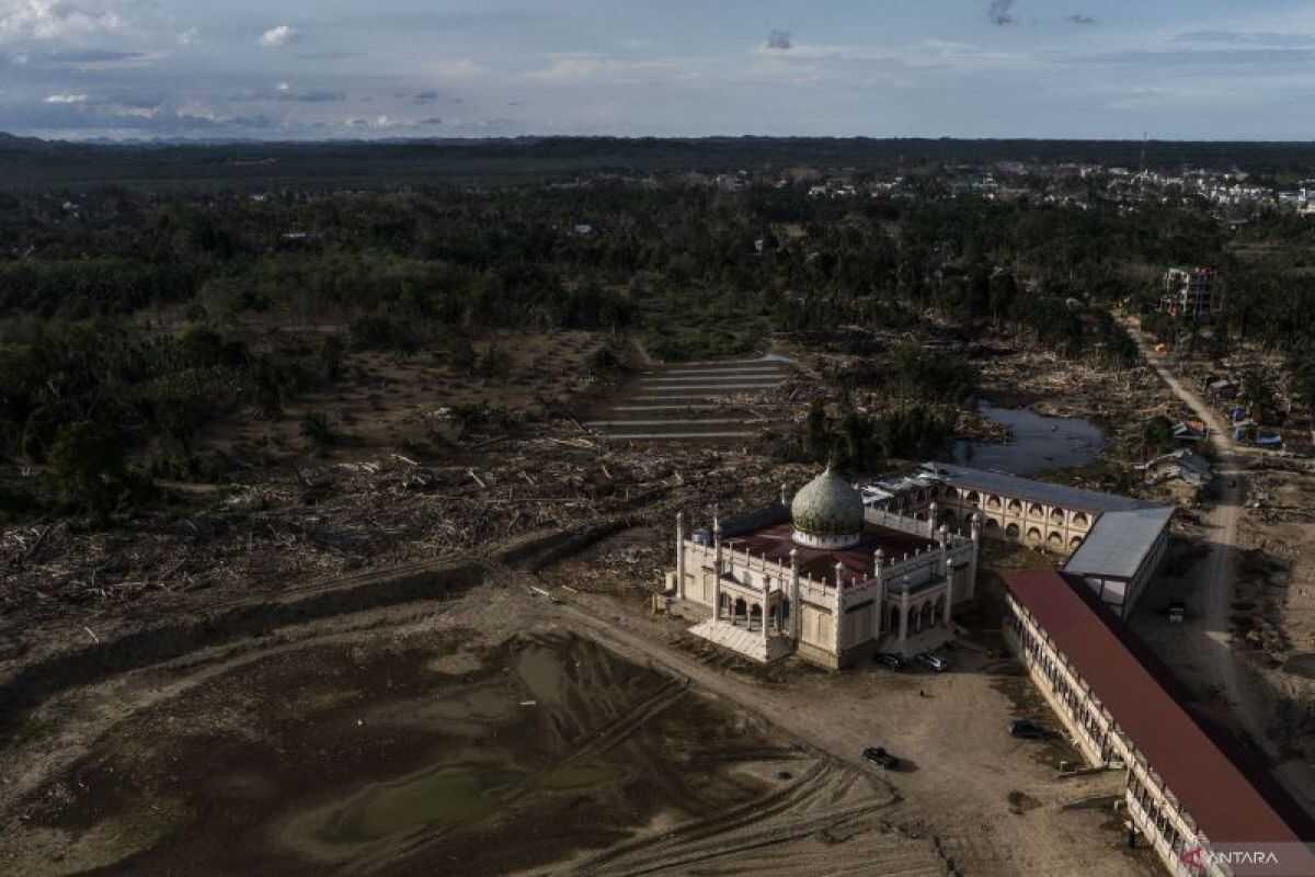 Disaster-affected mosque spruced up to welcome Ramadan