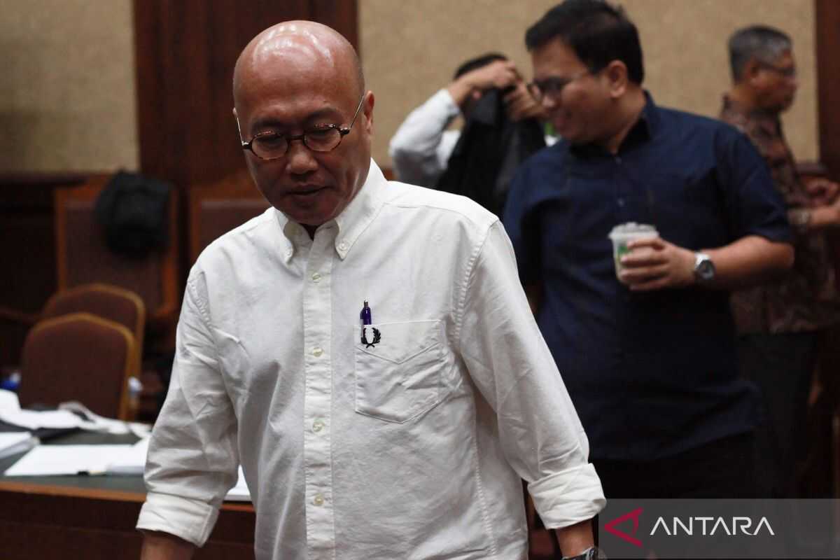 Three defendants in CPO bribery and money laundering case face 9 to 17 years' imprisonment