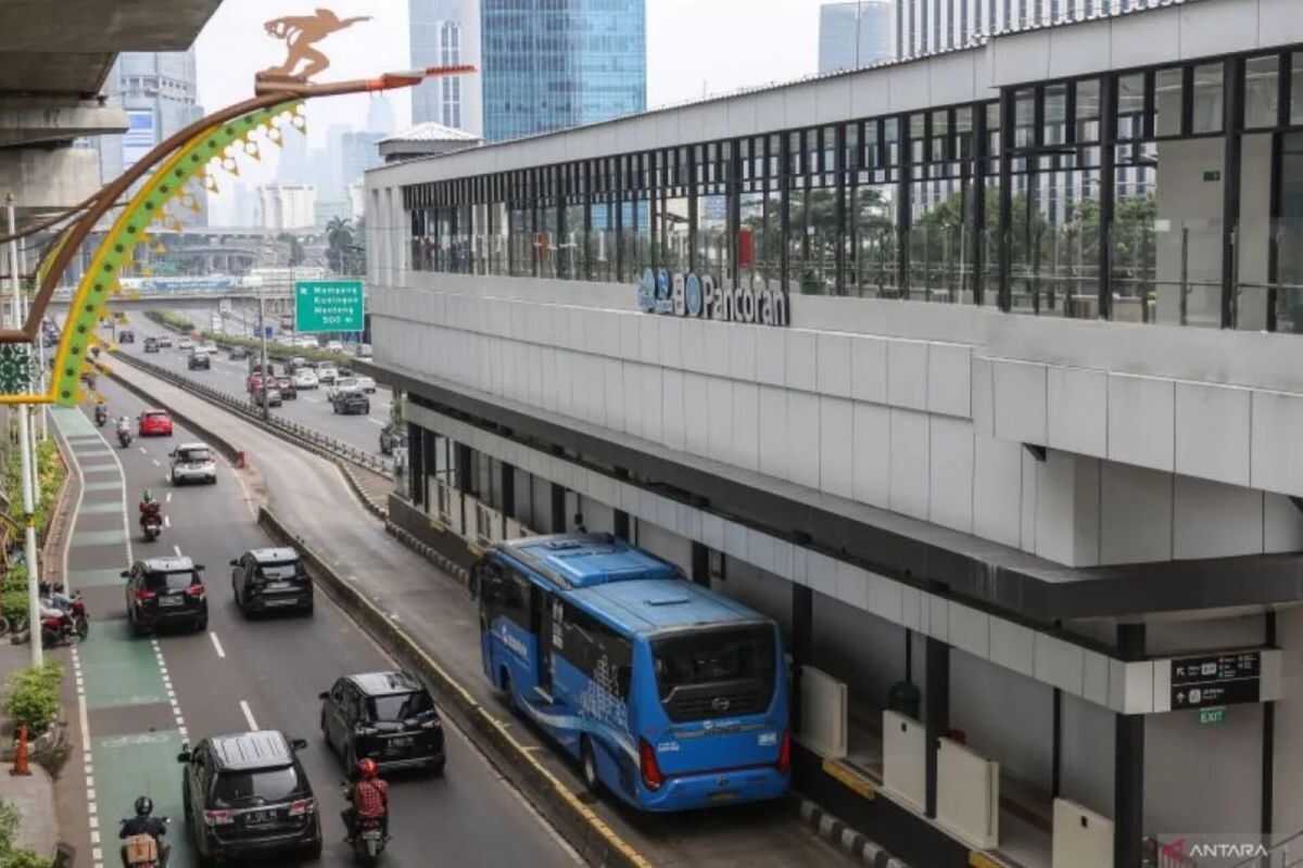 Four Transjakarta routes modified from 21 February 2026