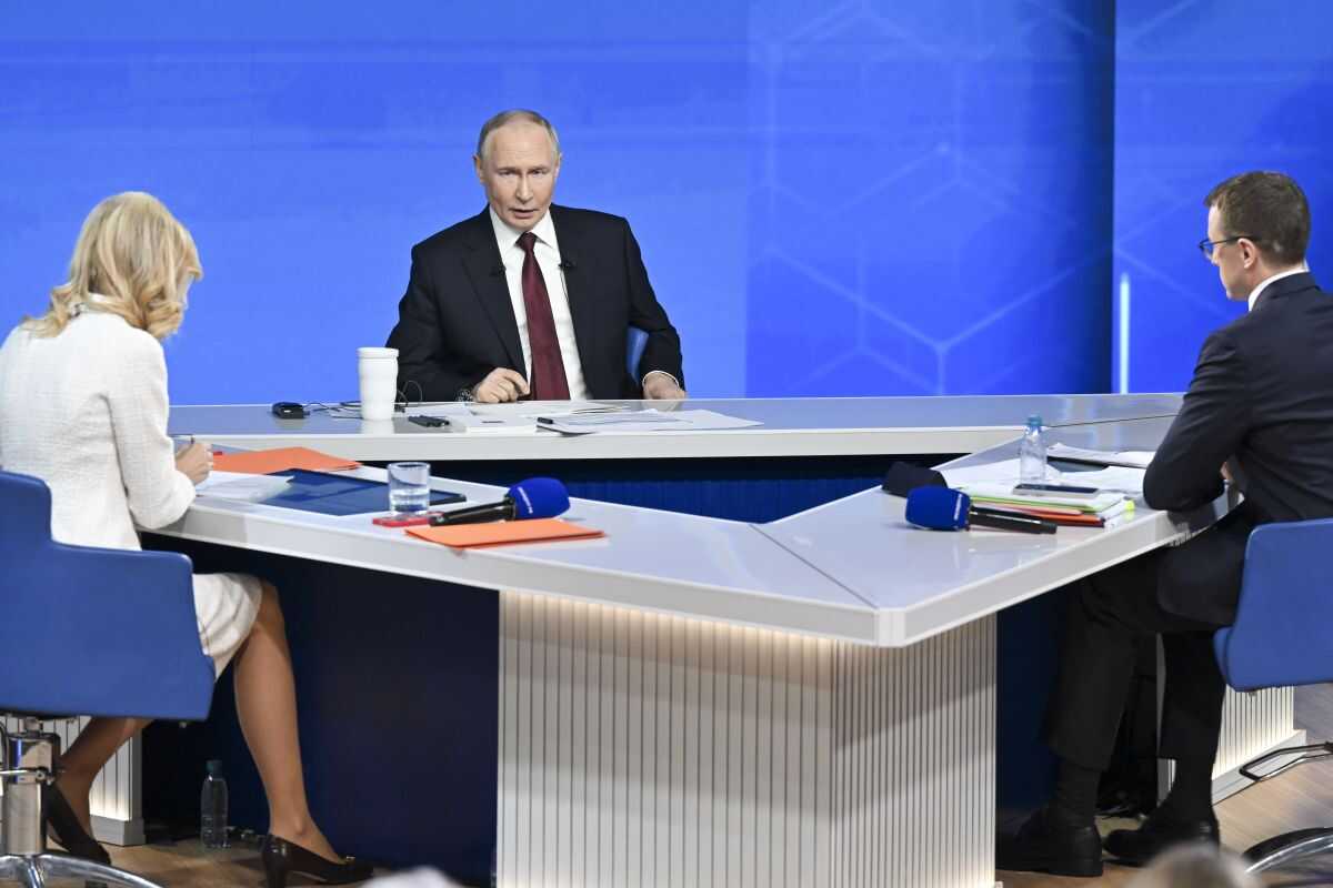 Putin: Russia Considers New US Restrictions on Cuba Unacceptable