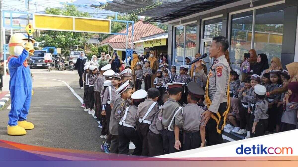 The Role of Aipda Agung Behind Pandeglang Police Station's Traffic Education Park