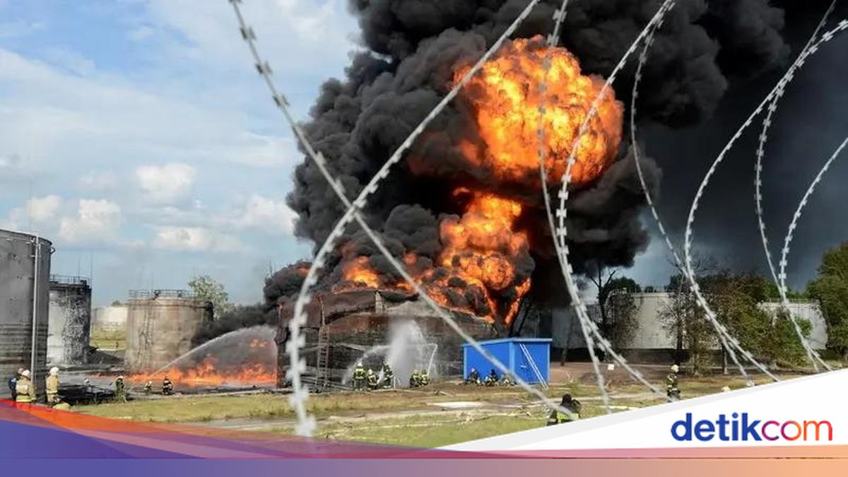 Ukrainian Drone Attacks Strike Russian Oil Refinery, Sparking Fire