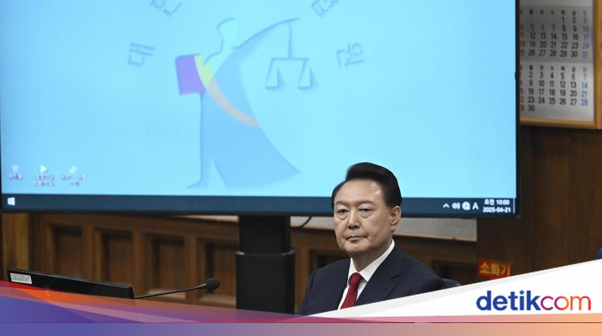 Former South Korean President Yoon Suk Yeol Sentenced to Life Imprisonment over Martial Law Declaration