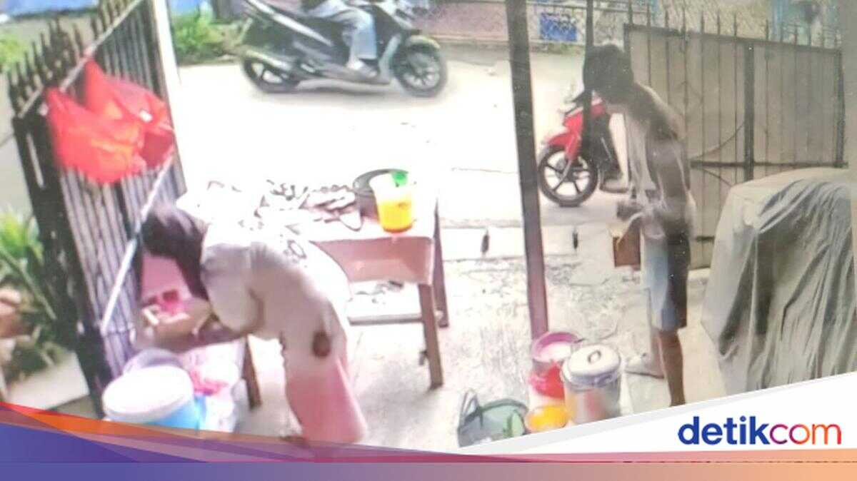 Chronology of Man Stealing Money from Elderly Nasi Uduk Seller in Bekasi
