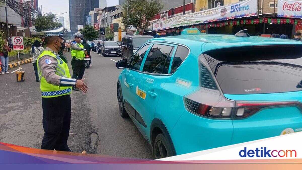 Traffic Alert: Benhil and Gatot Subroto 'Red' Ahead of Iftar Breaking Time