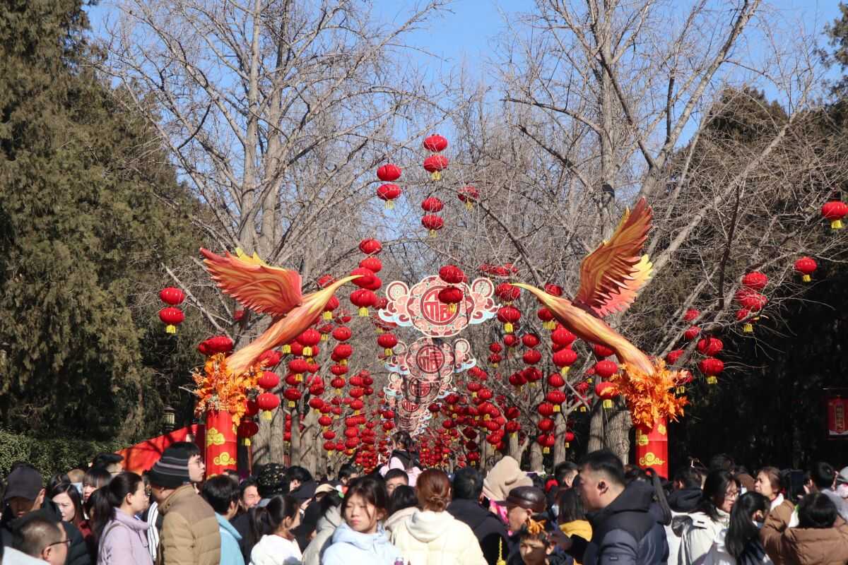 Spending the Lunar New Year Touring Temple Festivals in Beijing