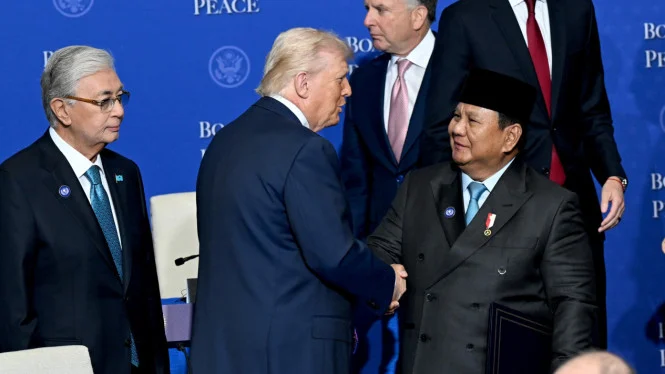 Trump Praises Indonesia's Plan to Send Military Personnel to Gaza in Front of Prabowo