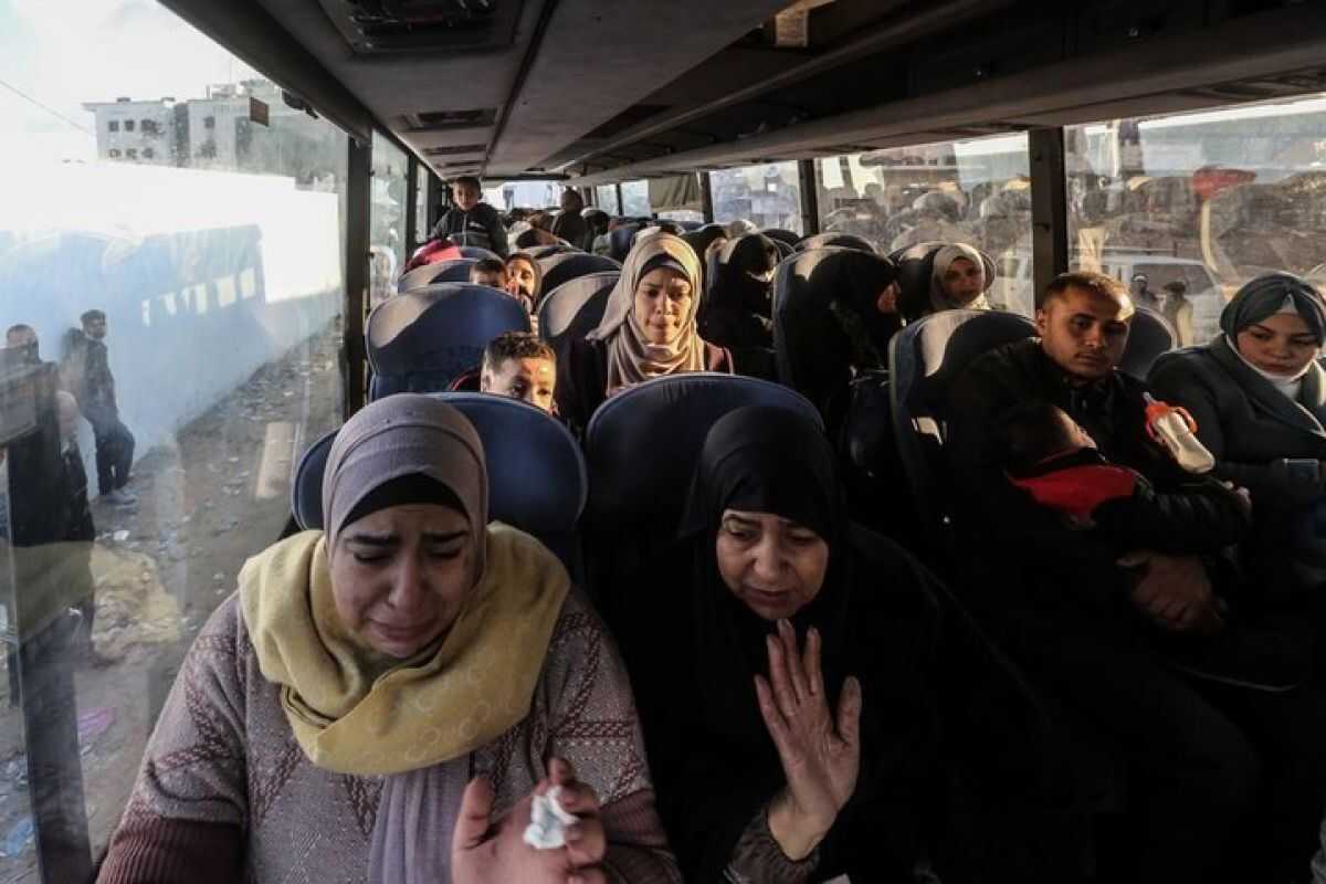 Gaza media office: 1,148 Palestinians cross Rafah border post