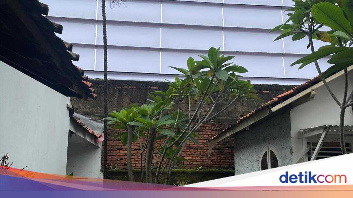 Residents Reveal Padel Court Noise in Cilandak Penetrates Their Bedrooms