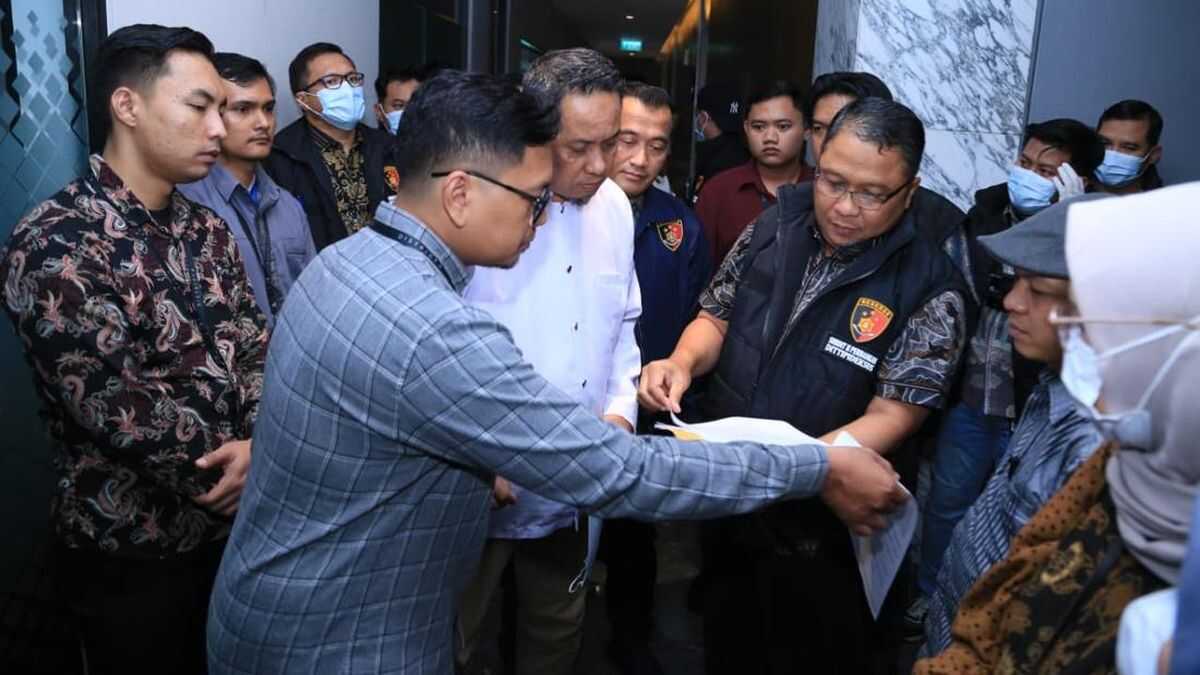 Bareskrim Seizes Three Offices and One Shophouse Belonging to PT DSI in Rp2.4 Trillion Fraud Case